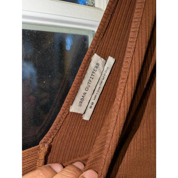 Urban Outfitters Brown V-Neck Long Jumpsuit‎ size Medium 0144 - Picture 4 of 5